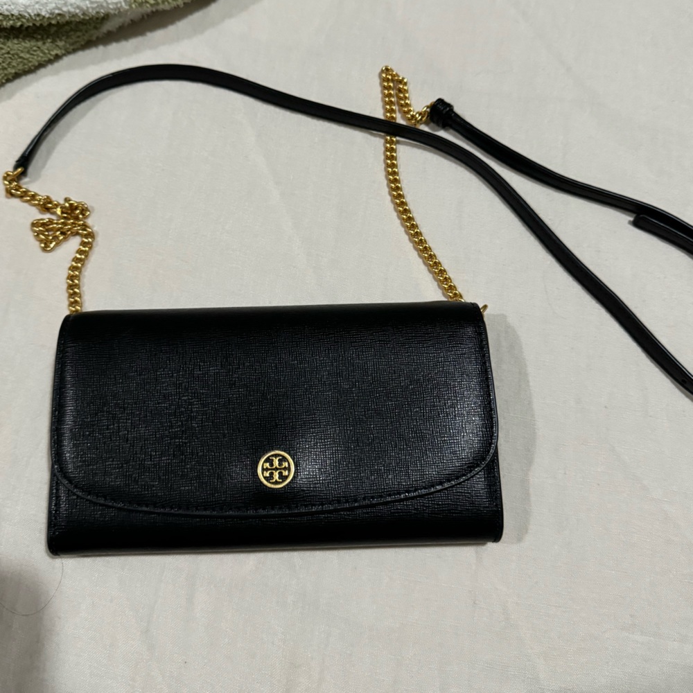 Tory Burch Robinson Leather Chain Wallet